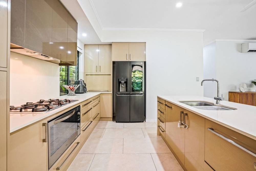 29 Muller Street, Palm Cove, QLD 4879