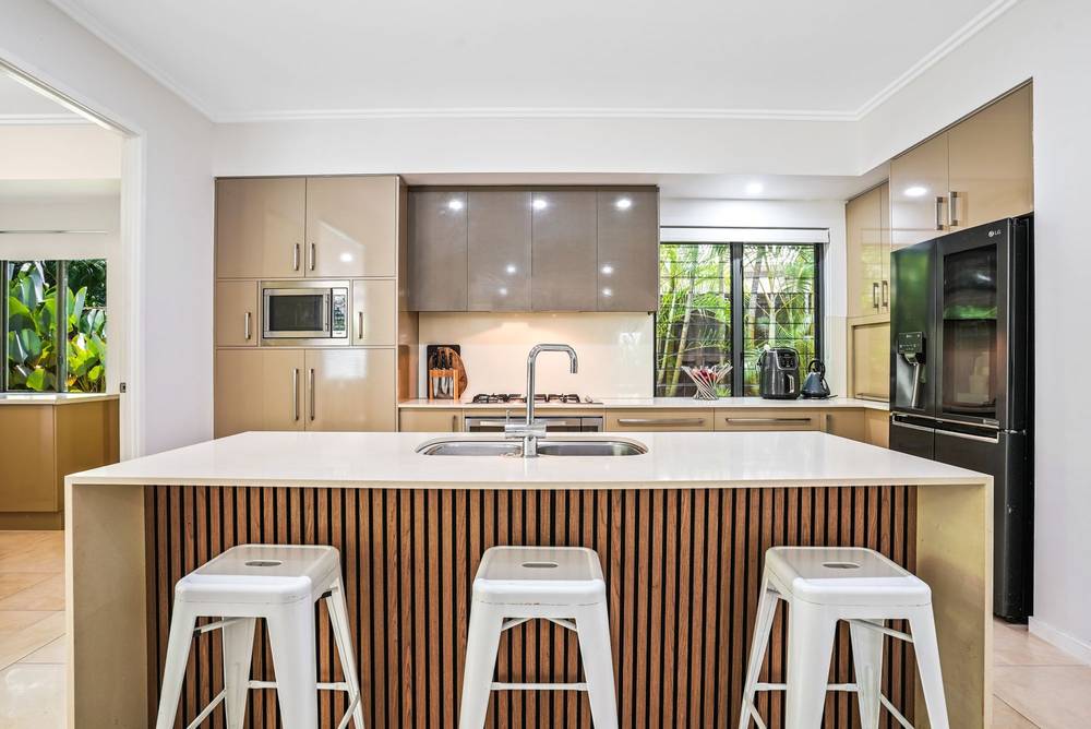 29 Muller Street, Palm Cove, QLD 4879