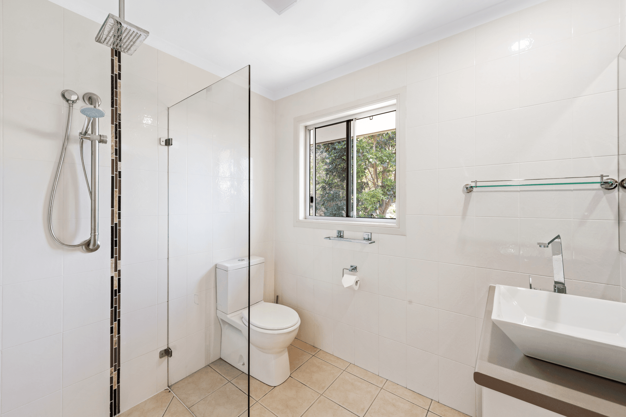 64 Gattera Road, LANDSBOROUGH, QLD 4550