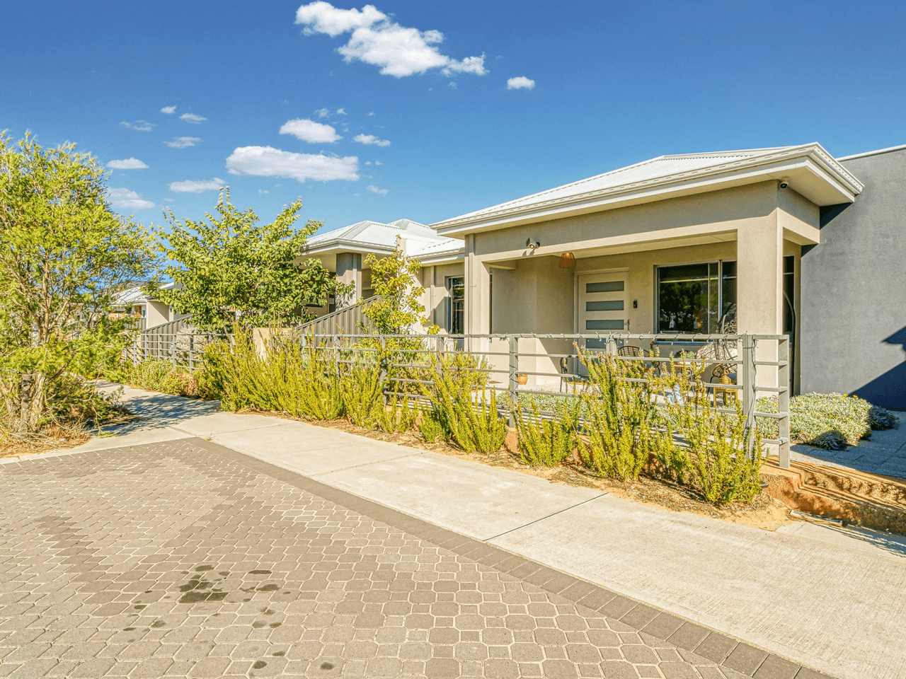 30 Yewers Drive, CHAMPION LAKES, WA 6111