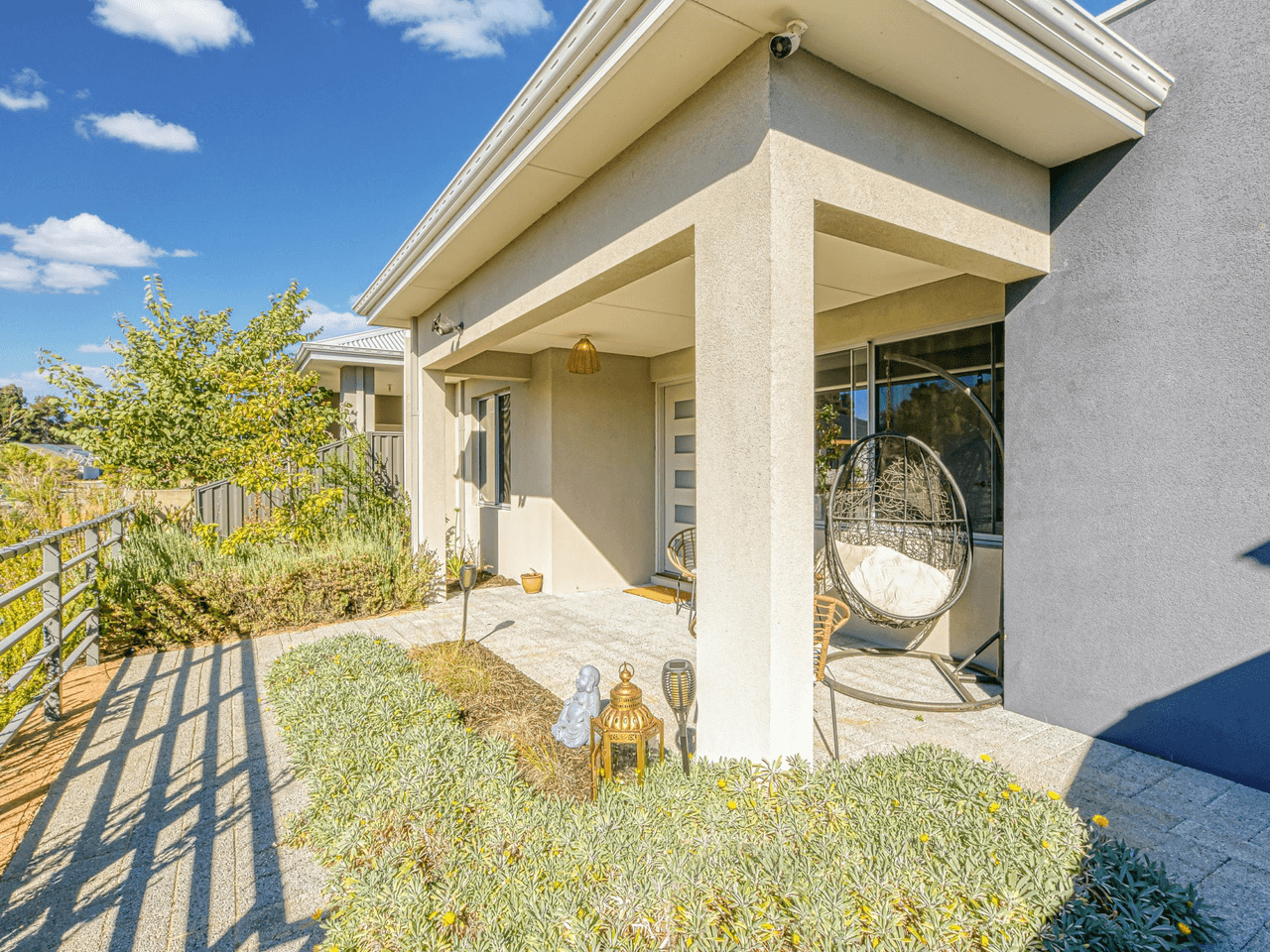 30 Yewers Drive, CHAMPION LAKES, WA 6111