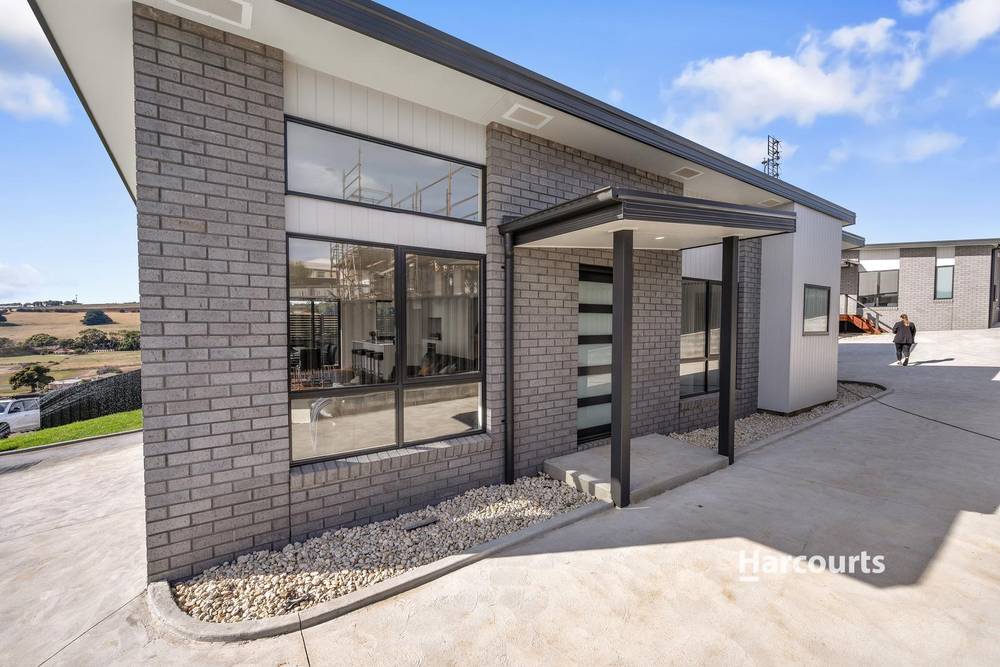 2/176 Trevor Street, ULVERSTONE, TAS 7315