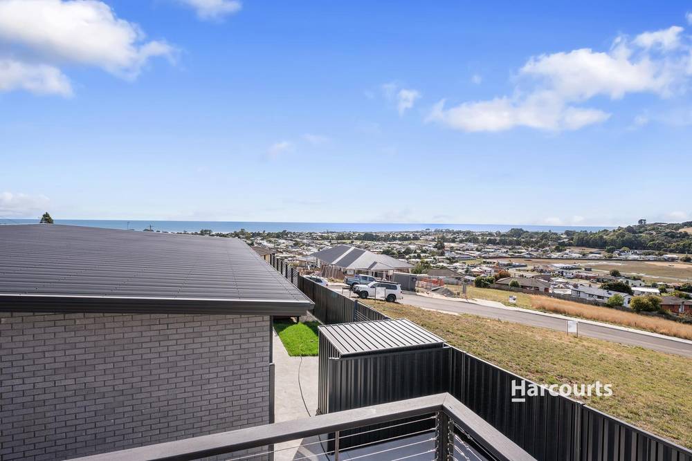 2/176 Trevor Street, ULVERSTONE, TAS 7315