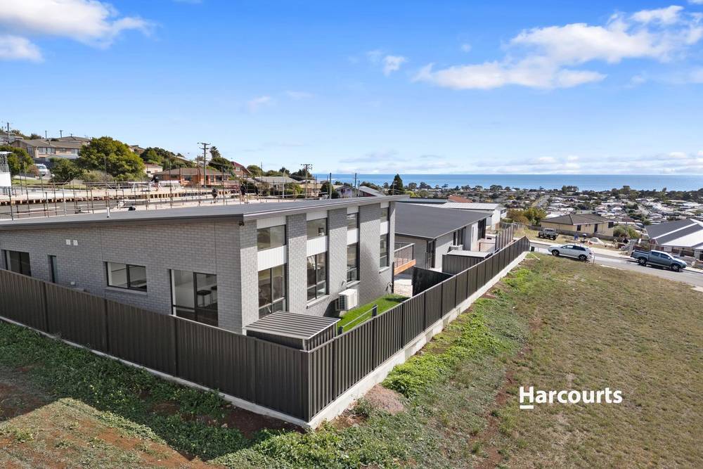 2/176 Trevor Street, ULVERSTONE, TAS 7315