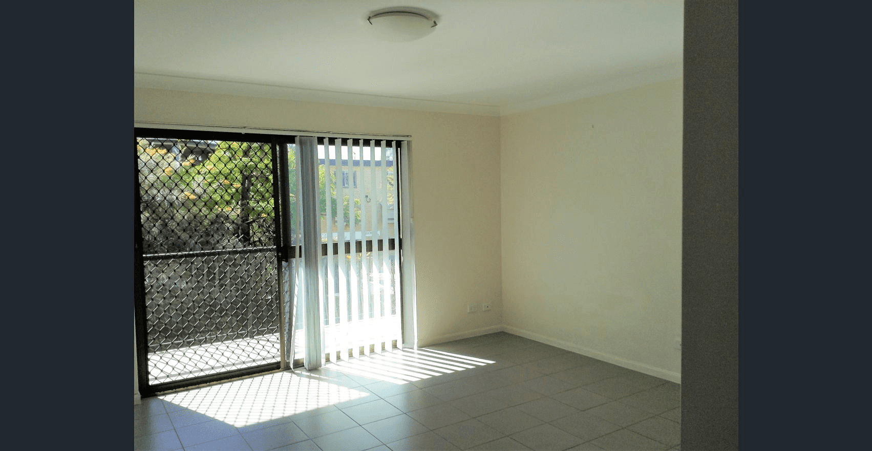 1/70 Hilltop Avenue, CHERMSIDE, QLD 4032