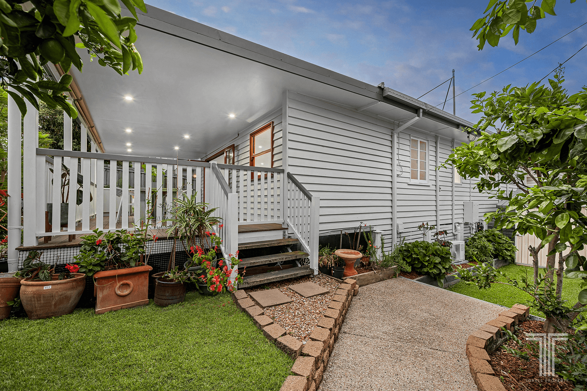 27 Kennington Road, Camp Hill, QLD 4152