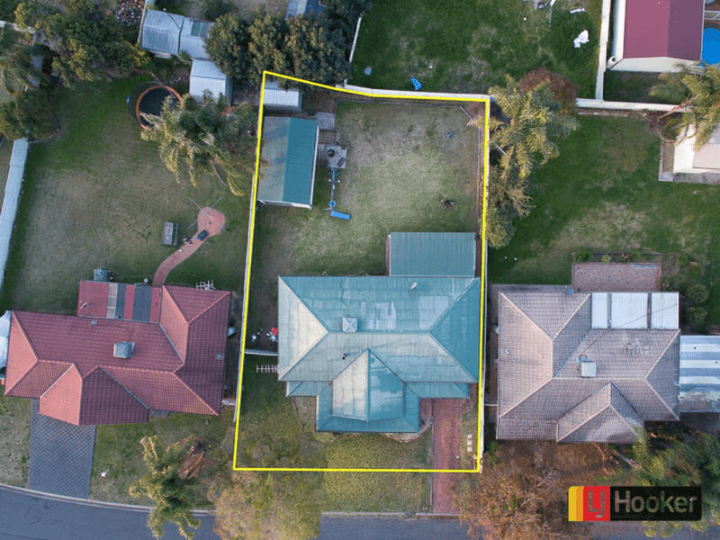 11 Wallamoul Street, OXLEY VALE, NSW 2340