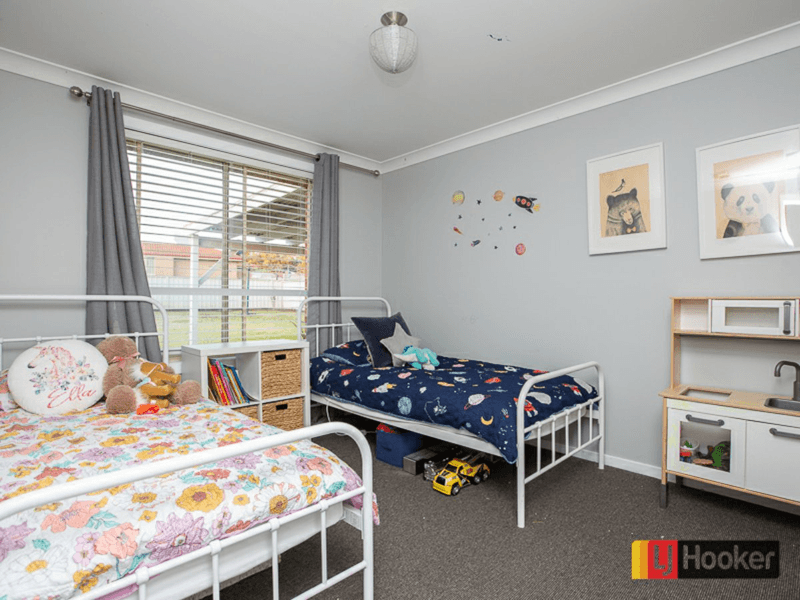 11 Wallamoul Street, OXLEY VALE, NSW 2340