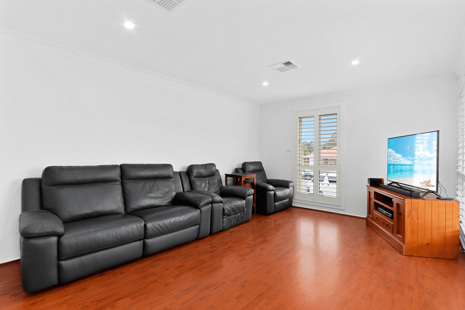 76 St Clair Avenue, St Clair, NSW 2759