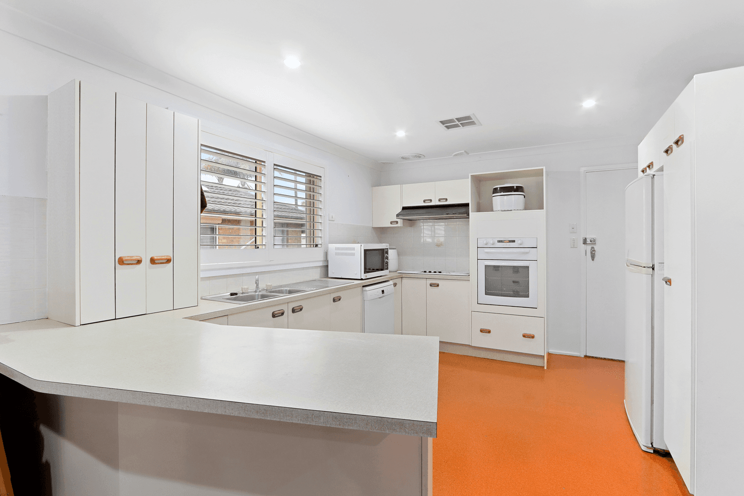 76 St Clair Avenue, St Clair, NSW 2759