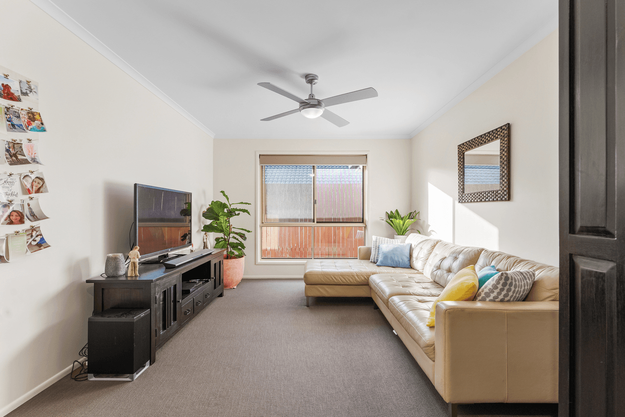 3 Chalk Circuit, NORTH LAKES, QLD 4509