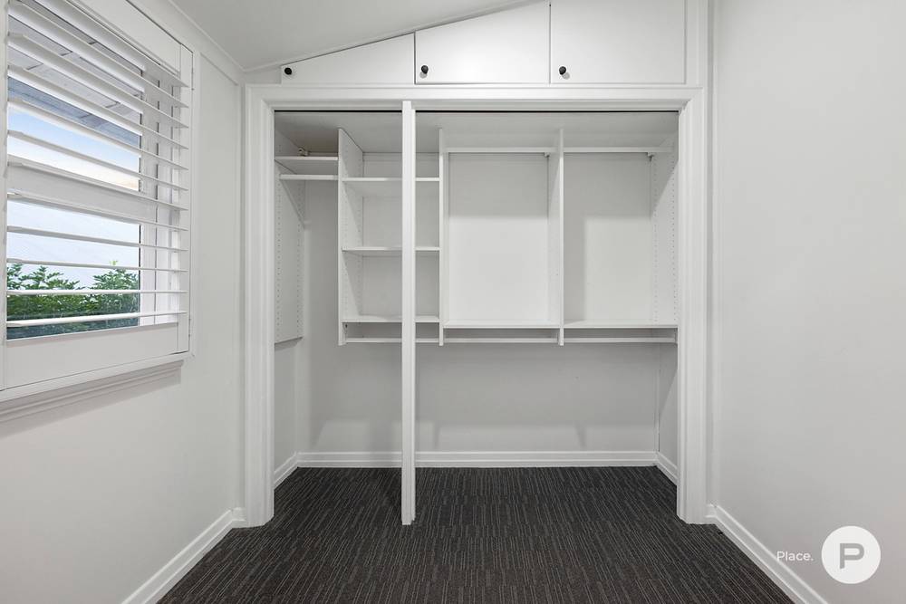 24 Brodie Street, Holland Park West, QLD 4121