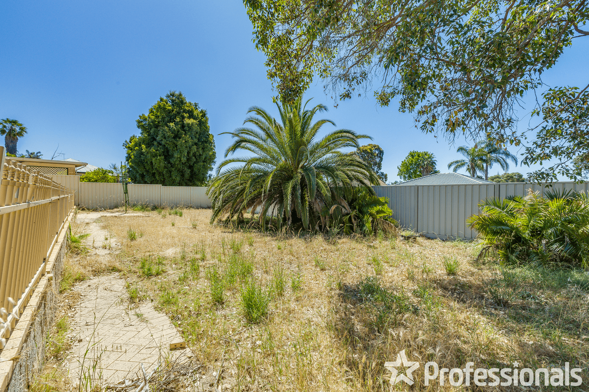 8 Dotterel Trail, BALLAJURA, WA 6066