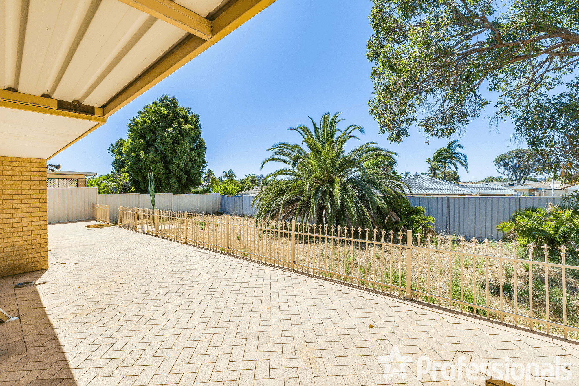 8 Dotterel Trail, BALLAJURA, WA 6066