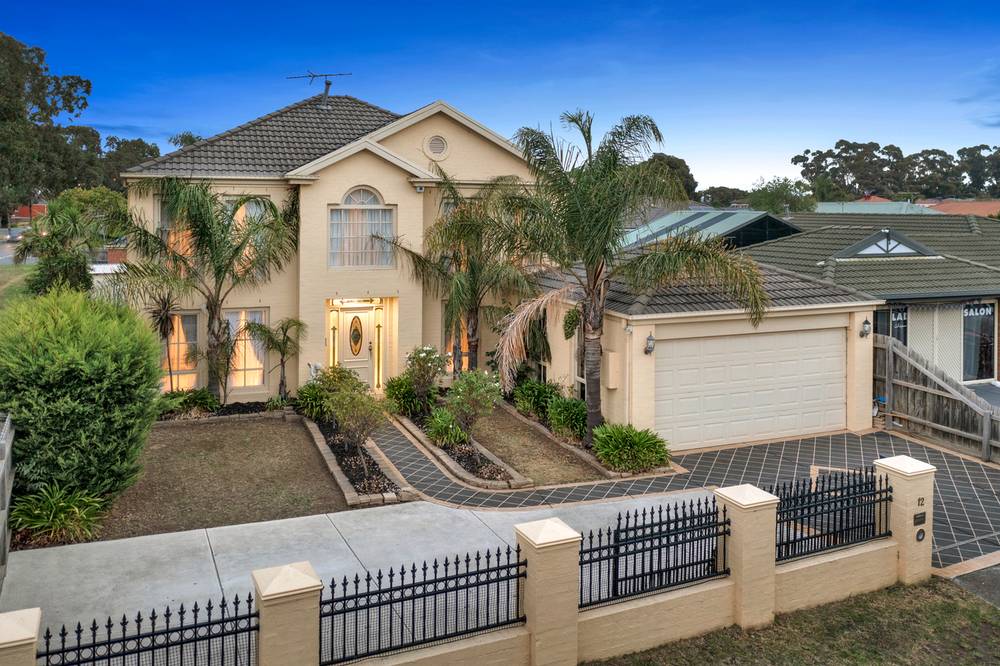 12 Hammond Place, ROXBURGH PARK, VIC 3064