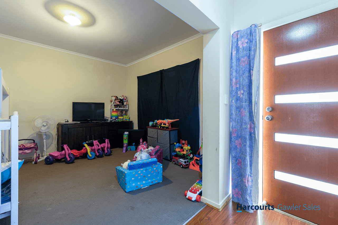 13 Esperance Drive, ANDREWS FARM, SA 5114