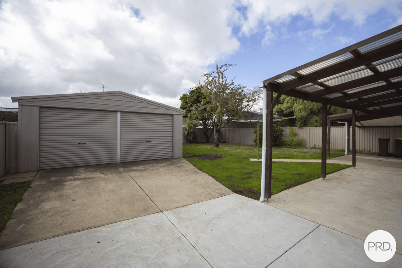 2 Halbert Street, WENDOUREE, VIC 3355