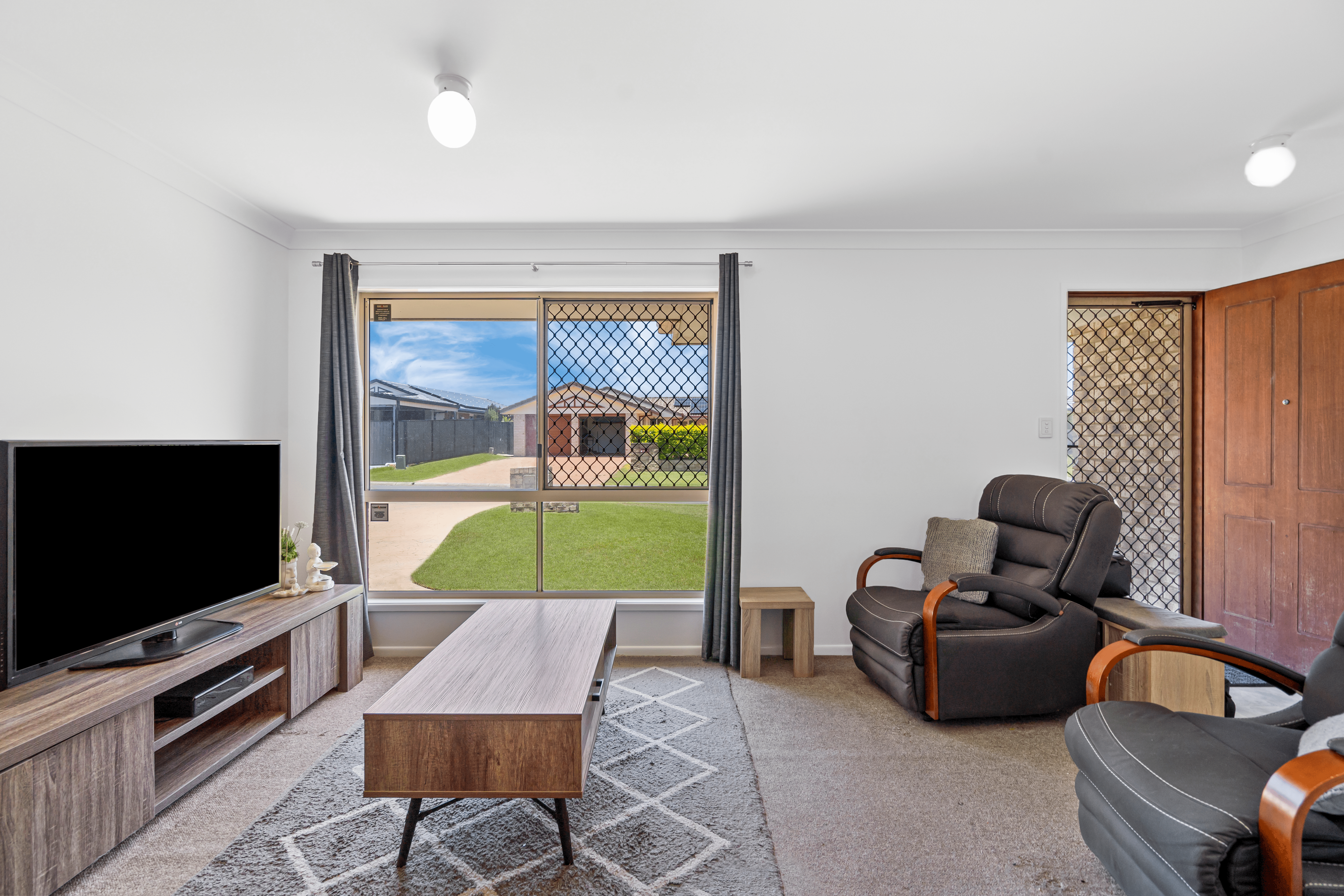 4 Rosella Court, ORMEAU, QLD 4208