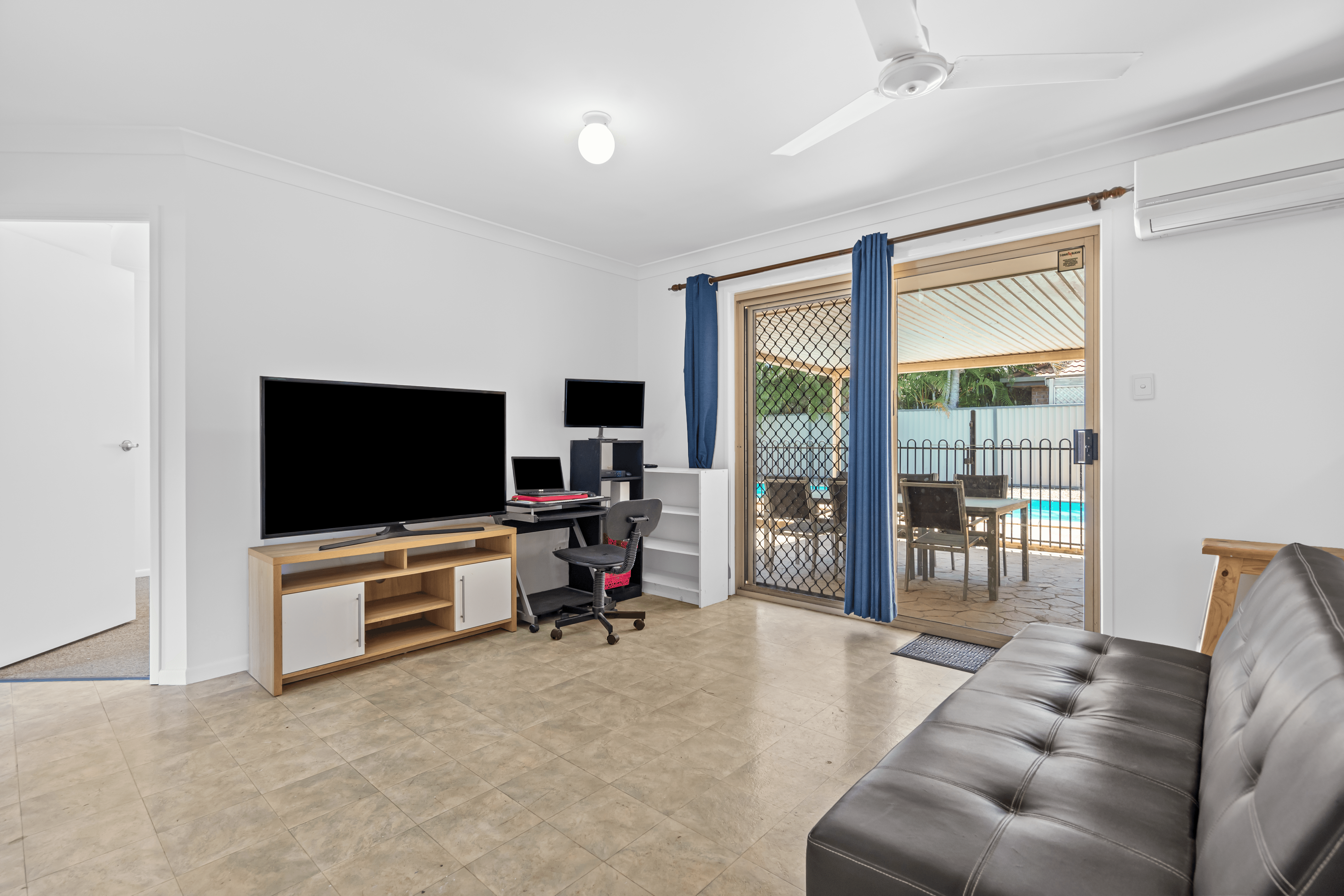 4 Rosella Court, ORMEAU, QLD 4208