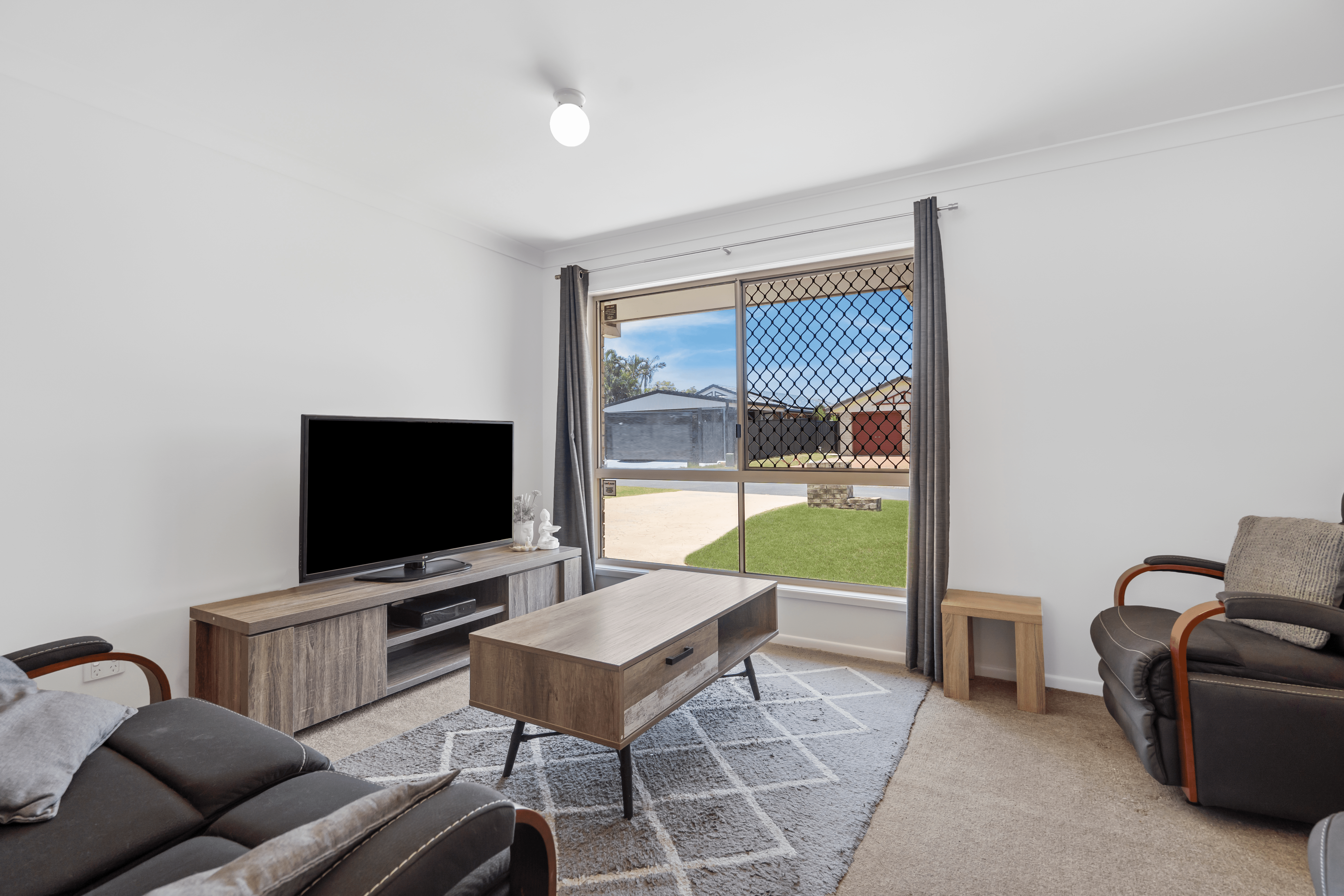 4 Rosella Court, ORMEAU, QLD 4208