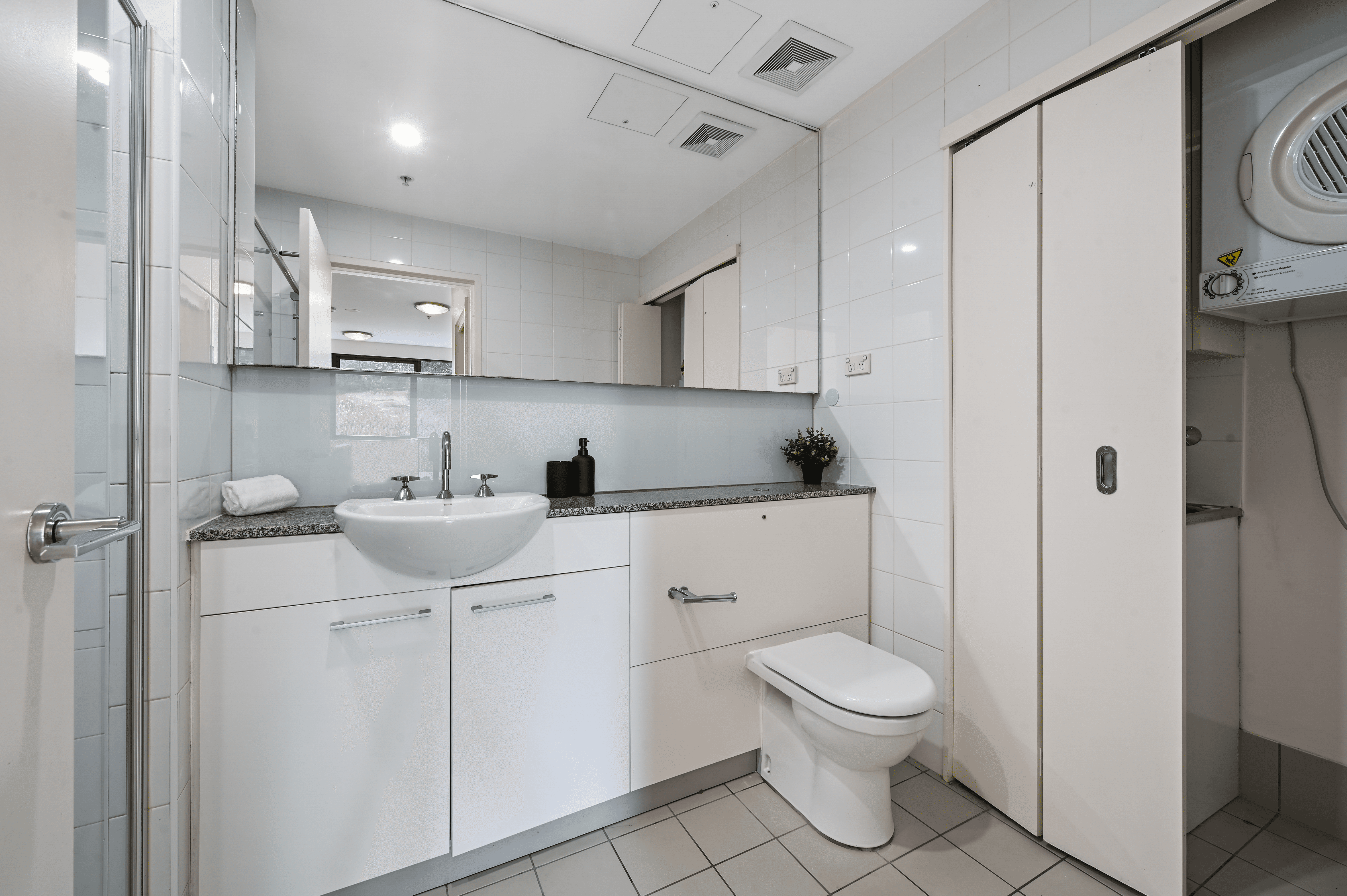 207/2 Brodie Spark Dr, WOLLI CREEK, NSW 2205