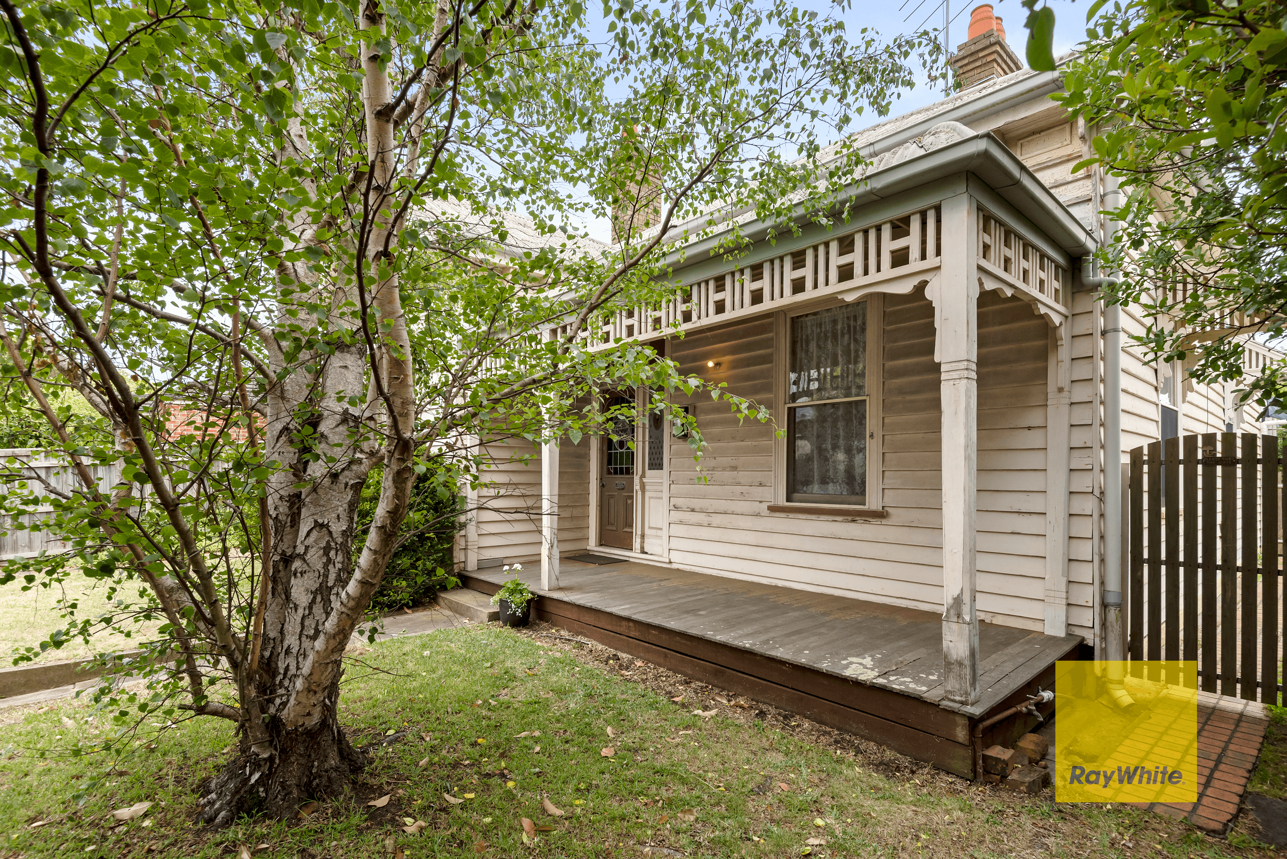 21 St Albans Road, EAST GEELONG, VIC 3219