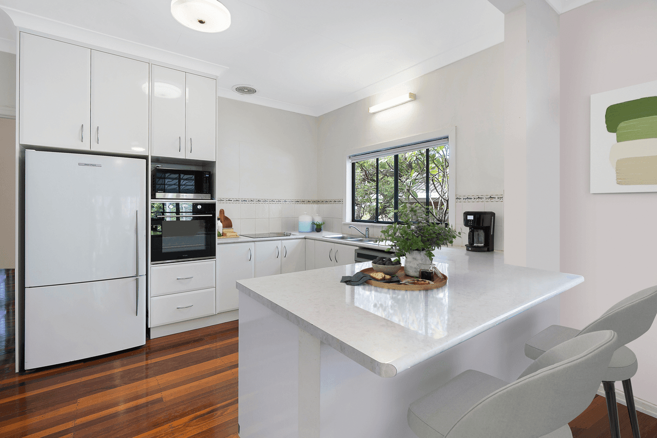 30 Canopus Street, Coorparoo, QLD 4151