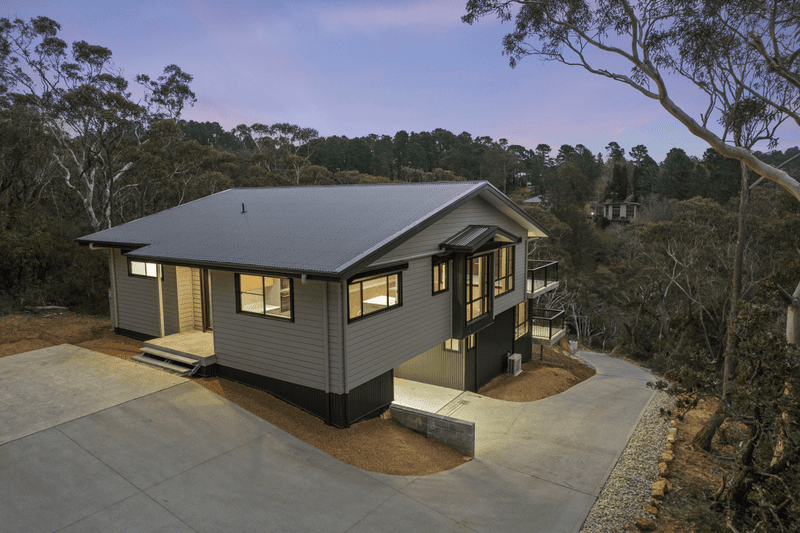 100 Rawson Pde, Leura, NSW 2780