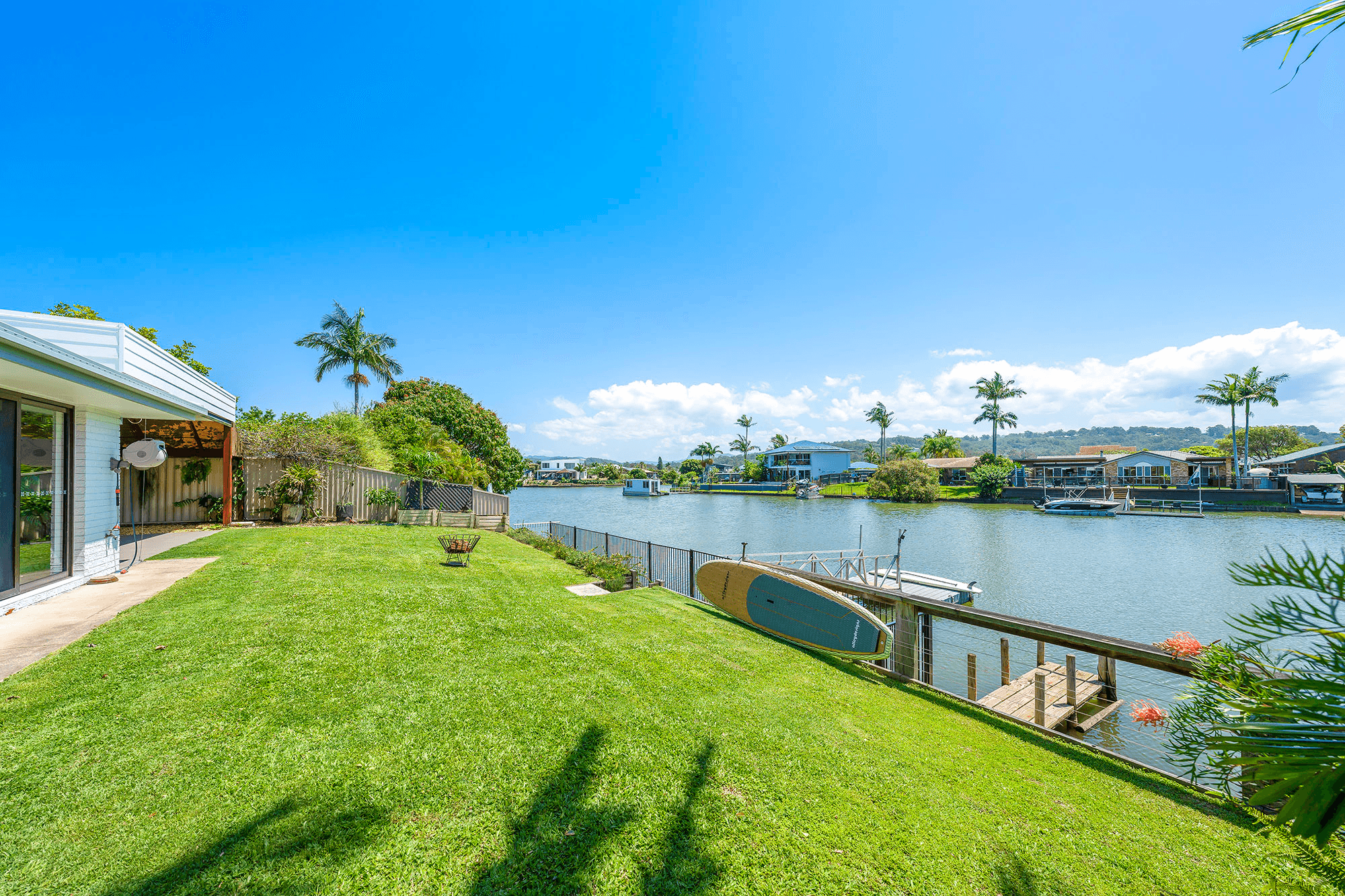 129 Currumbin Creek Road, CURRUMBIN WATERS, QLD 4223