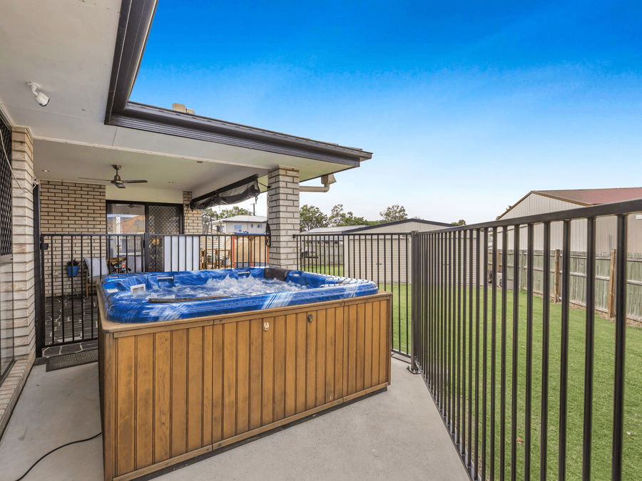 25 Angela Place, YAMANTO, QLD 4305