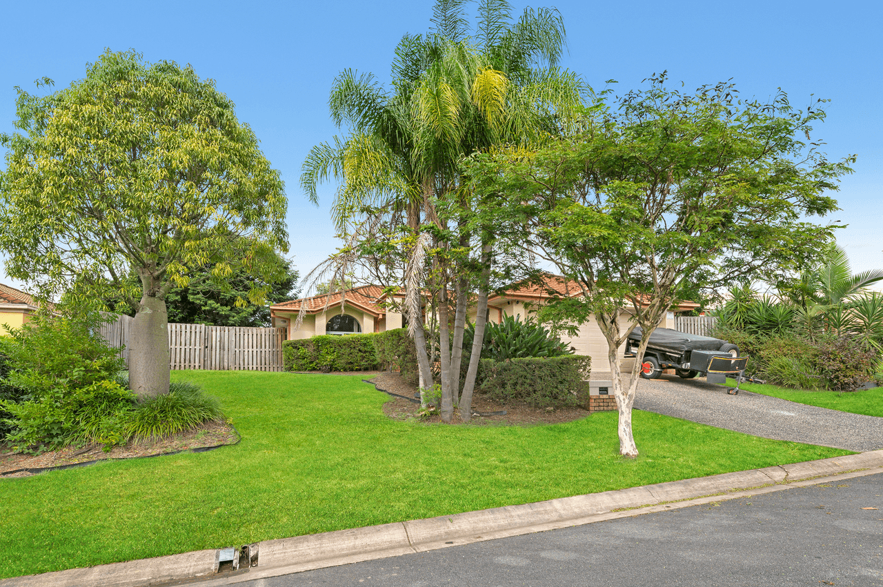 15 Prominent Crescent, UPPER COOMERA, QLD 4209