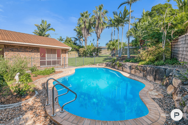 17 McPherson Road, Sinnamon Park, QLD 4073