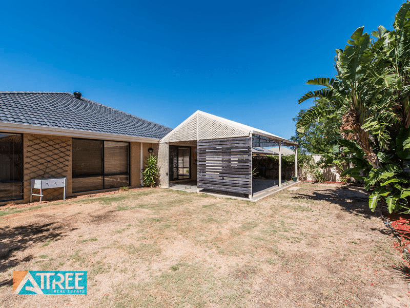 4 Zaragoza Court, Seville Grove, WA 6112