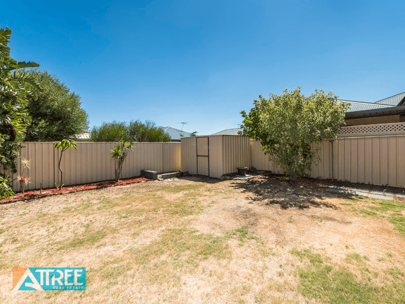 4 Zaragoza Court, Seville Grove, WA 6112