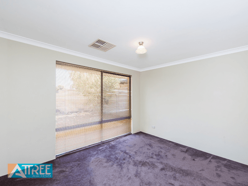 4 Zaragoza Court, Seville Grove, WA 6112