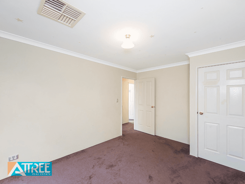 4 Zaragoza Court, Seville Grove, WA 6112