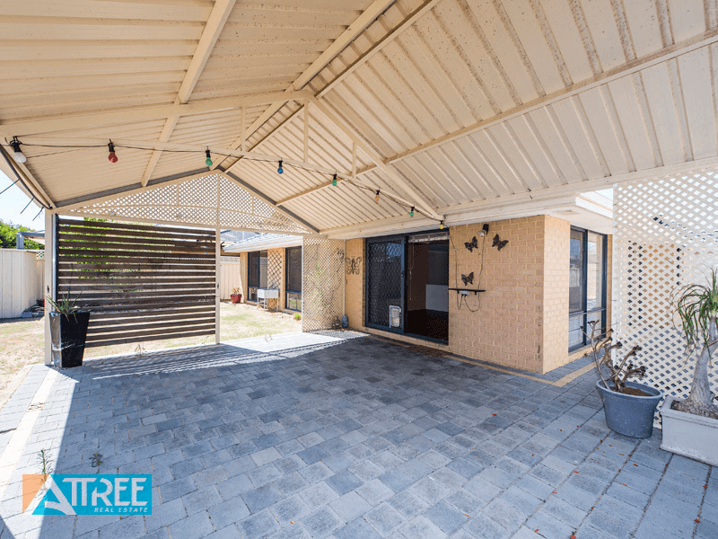 4 Zaragoza Court, Seville Grove, WA 6112