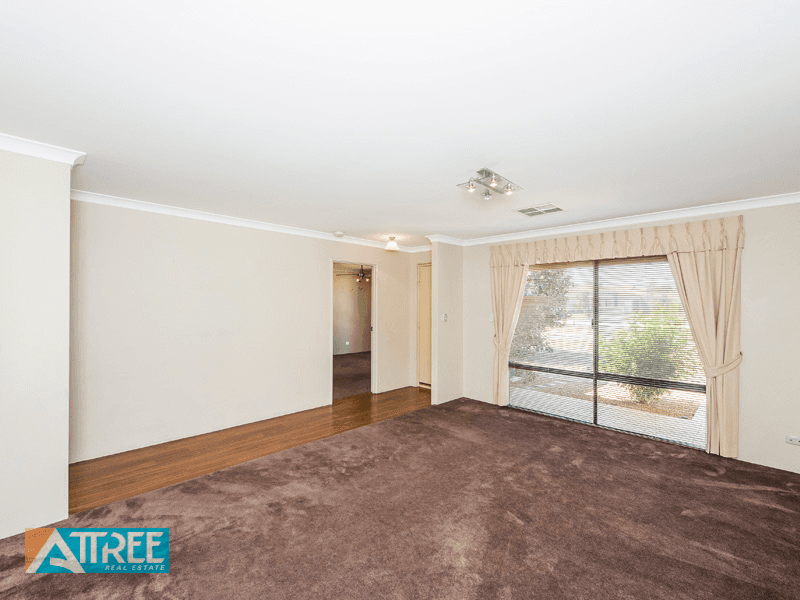 4 Zaragoza Court, Seville Grove, WA 6112