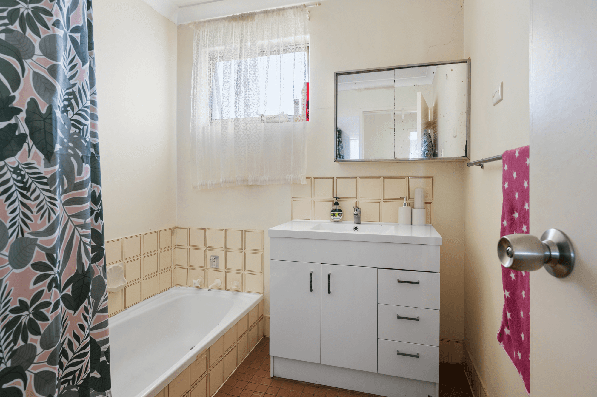 35 Shaw Street, WEST LAMINGTON, WA 6430
