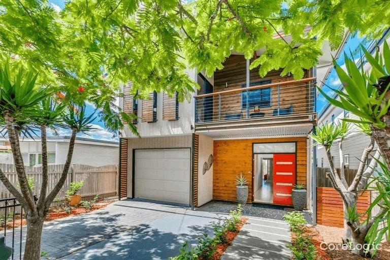 92 Moreton Avenue, WYNNUM, QLD 4178