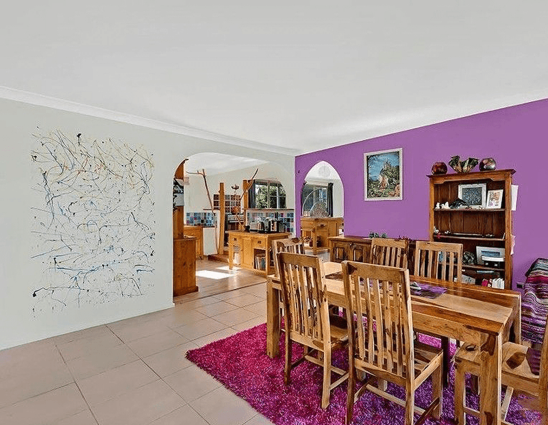 27 Laguna Parade, BERKELEY VALE, NSW 2261