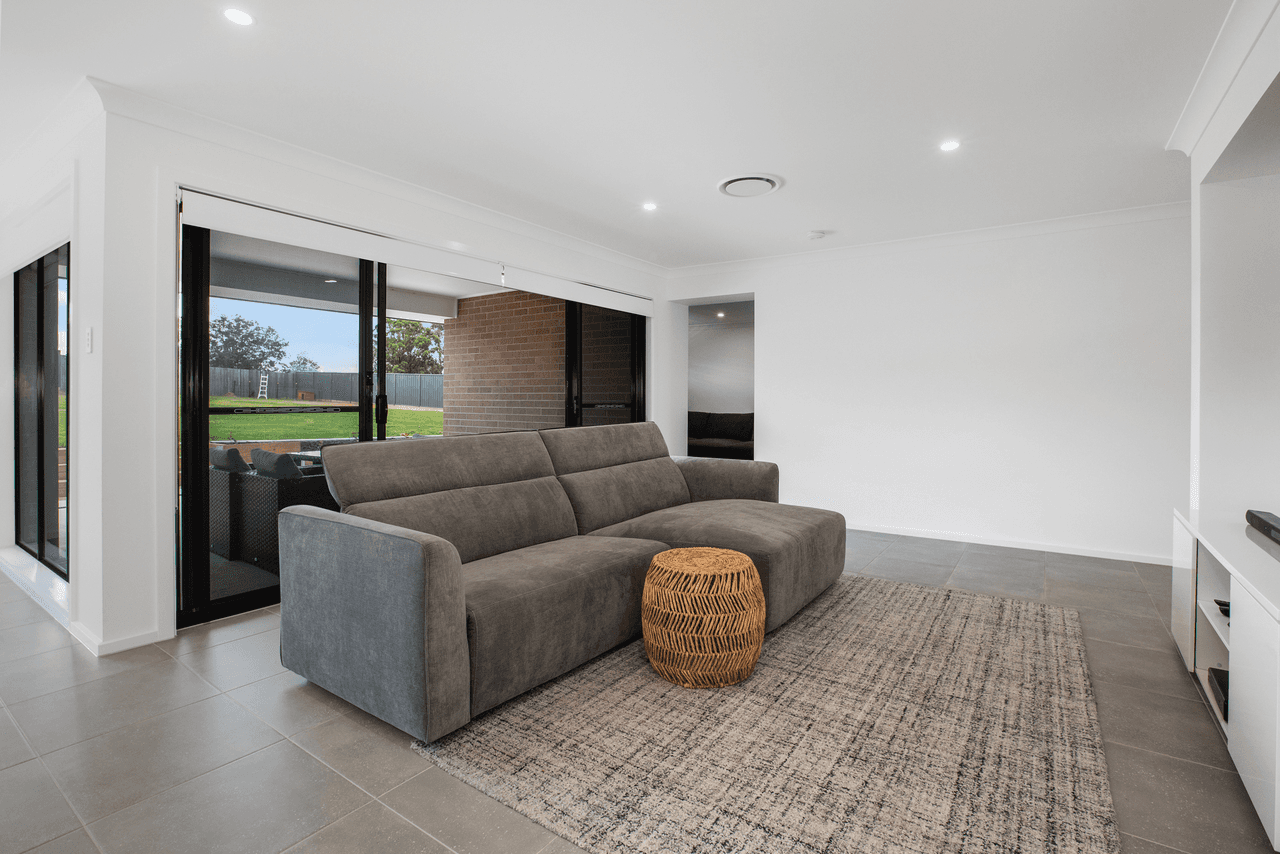 52 Enderle Drive, LOCHINVAR, NSW 2321