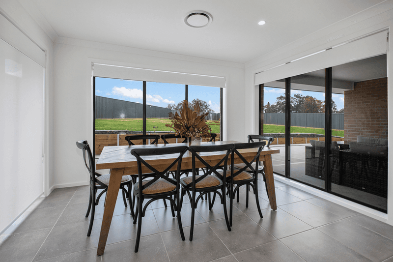 52 Enderle Drive, LOCHINVAR, NSW 2321