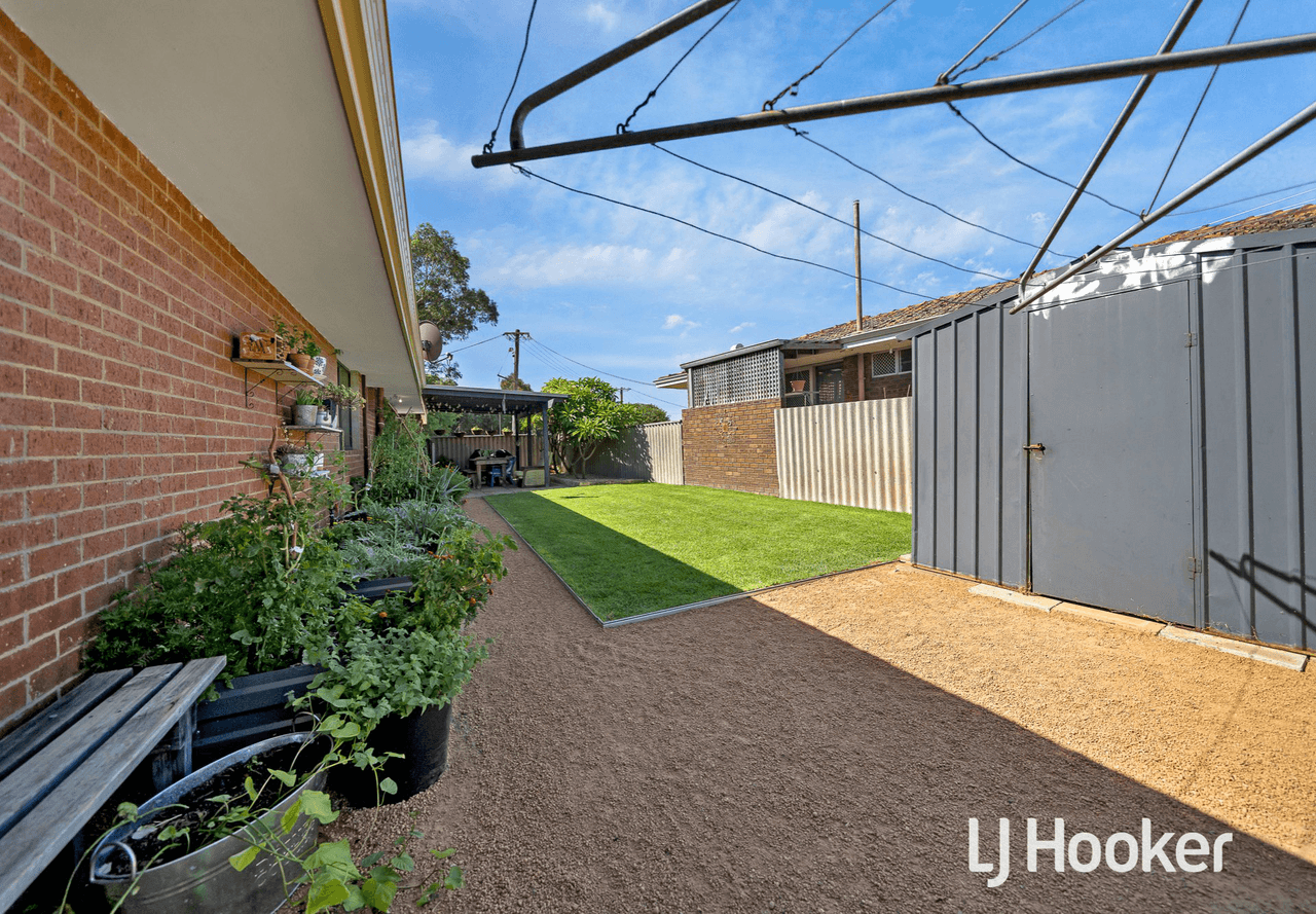 8B Blomfield Court, KEWDALE, WA 6105