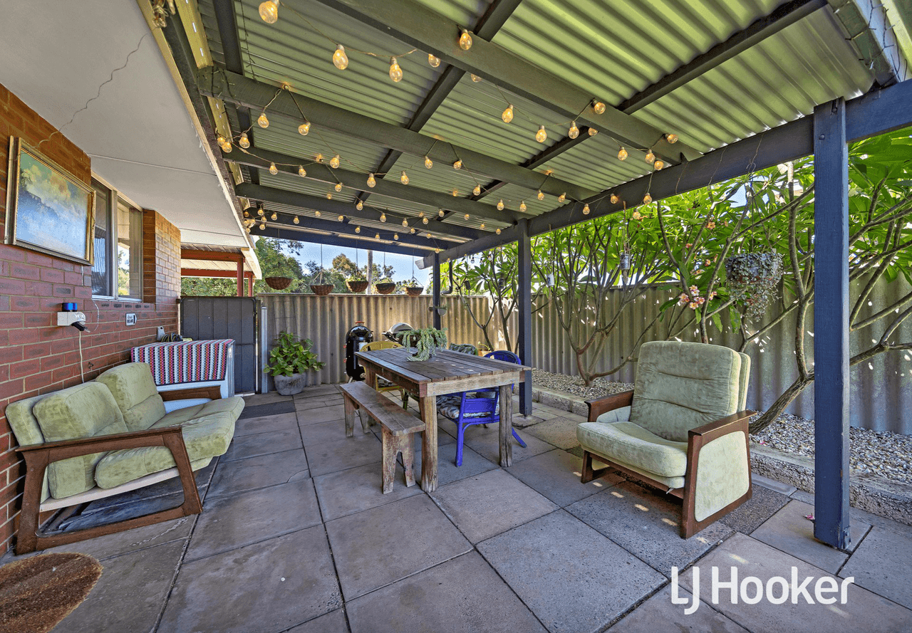 8B Blomfield Court, KEWDALE, WA 6105