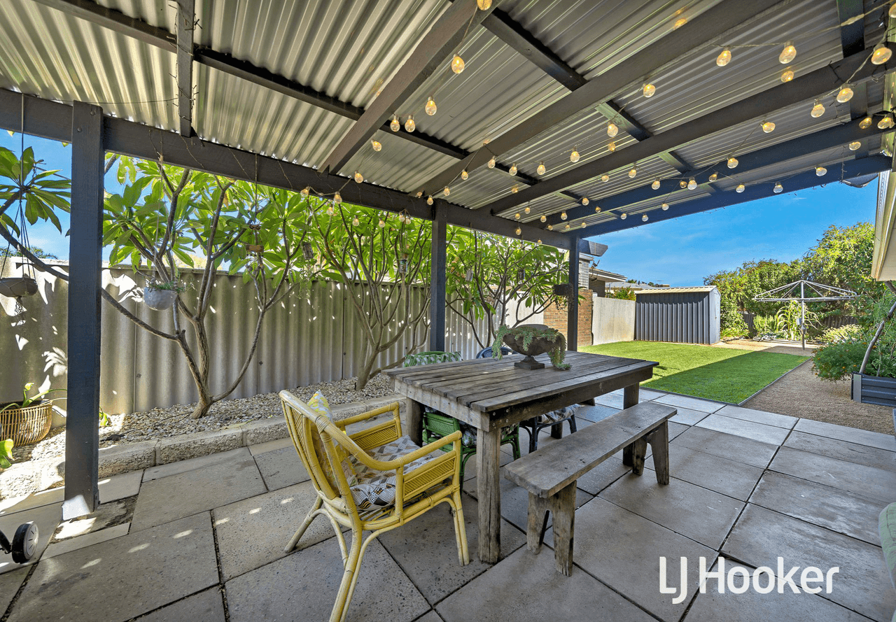 8B Blomfield Court, KEWDALE, WA 6105