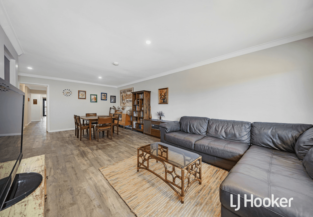 8B Blomfield Court, KEWDALE, WA 6105