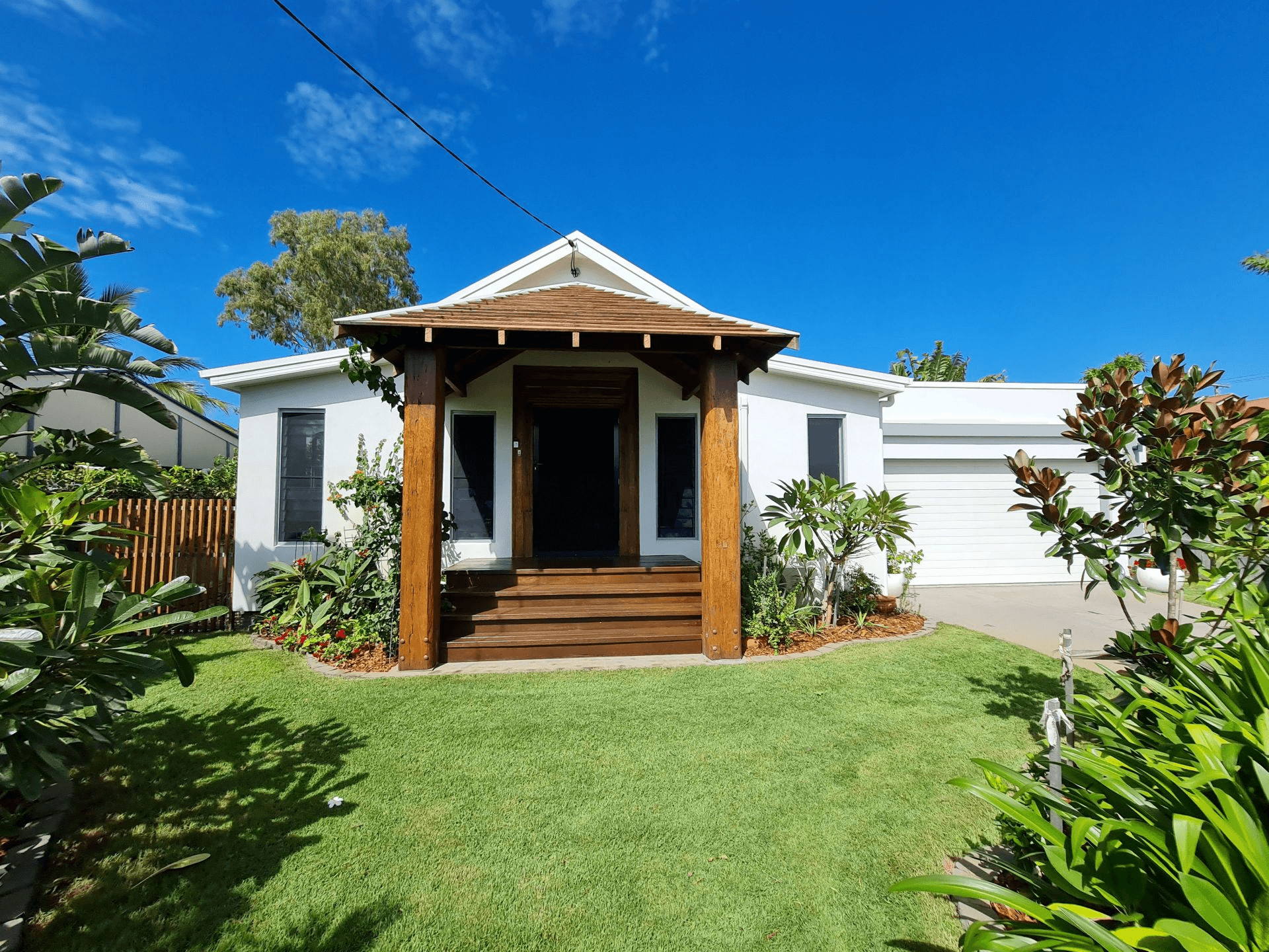 3 Cunningham St, TORQUAY, QLD 4655