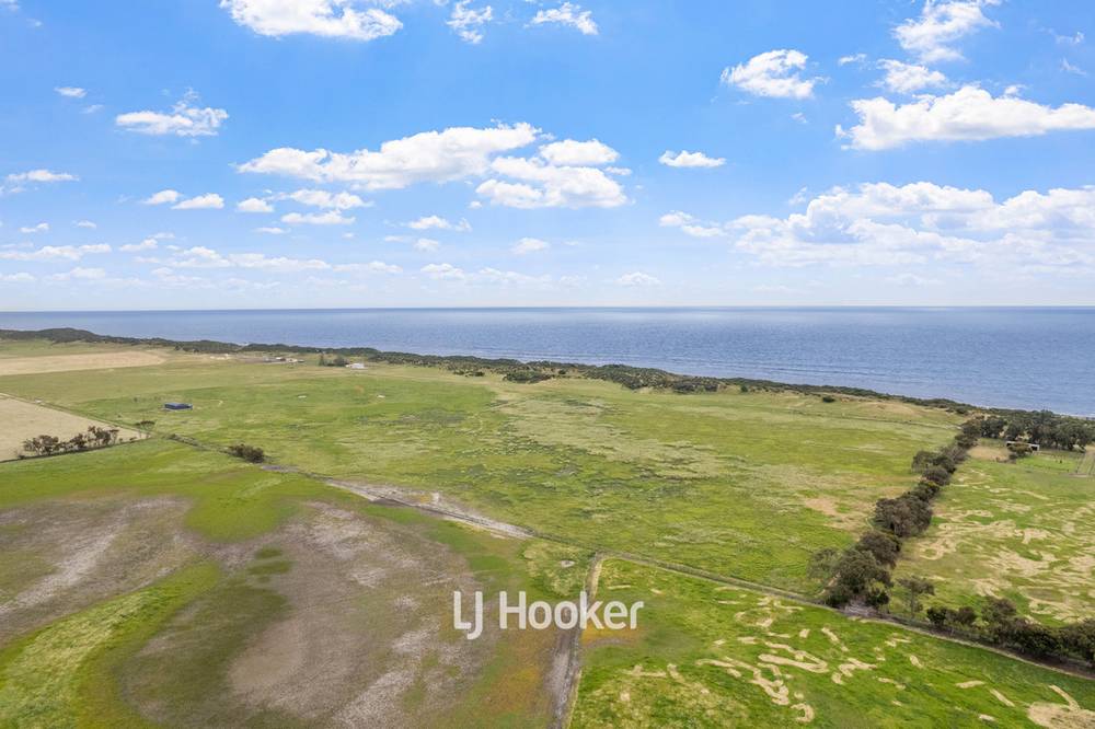 Edwards Road, Stirling Estate, WA 6271
