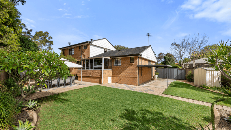 43 Blaxland Avenue, LUDDENHAM, NSW 2745